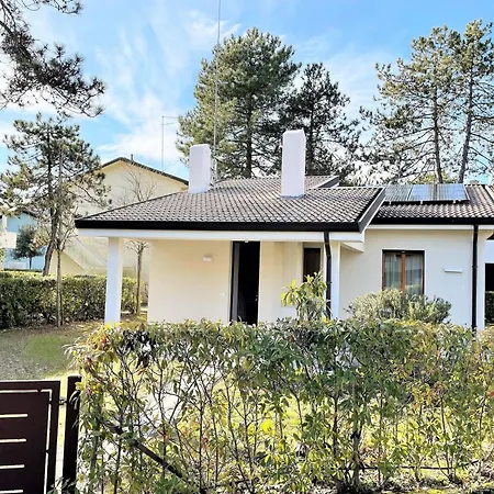 With Shared Pools And Garden * Bibione