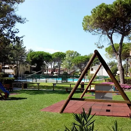 With Shared Pools And Garden * Bibione